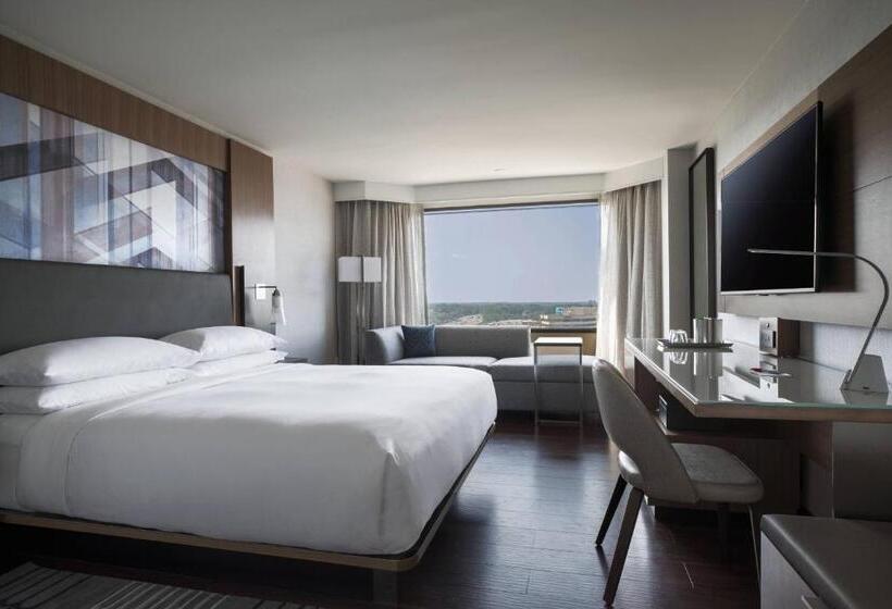 غرفة قياسية سرير كينج, Tysons Corner Marriott