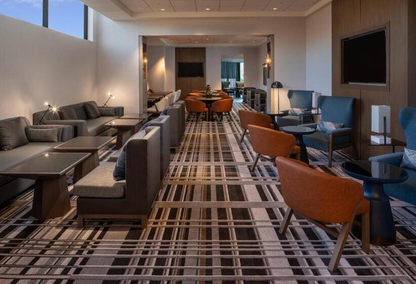 غرفة كلوب, Tysons Corner Marriott