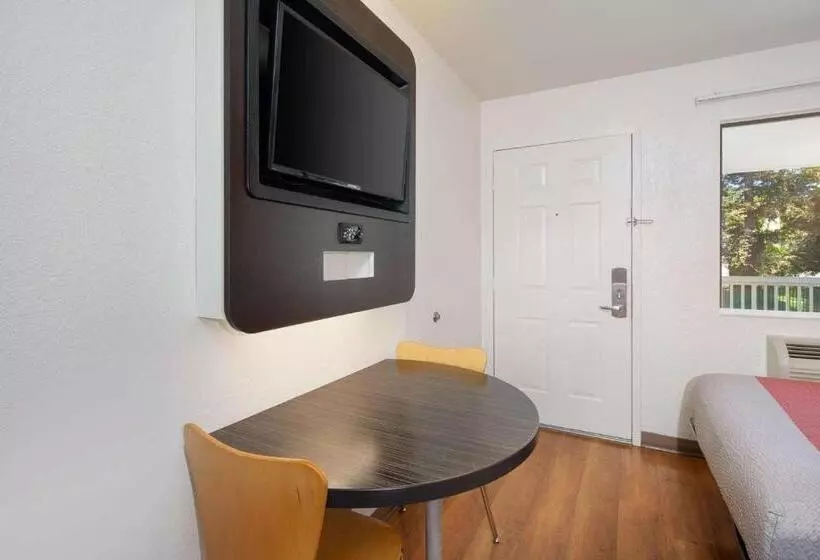 اتاق استاندارد برای معلولان, Motel 6arcadia, Ca  Los Angeles  Pasadena Area