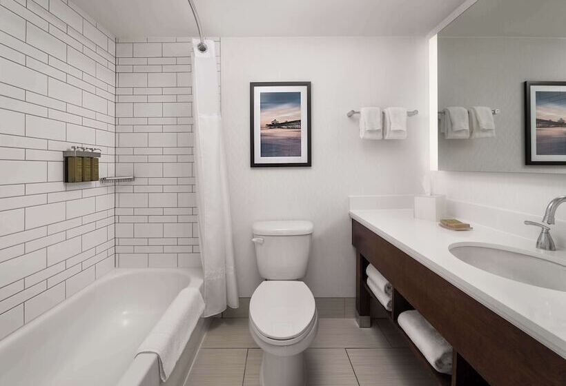 اتاق استاندارد برای معلولان, Hilton Myrtle Beach Resort