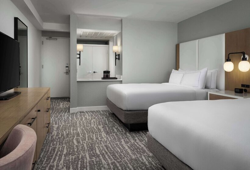 اتاق استاندارد برای معلولان, Hilton Myrtle Beach Resort