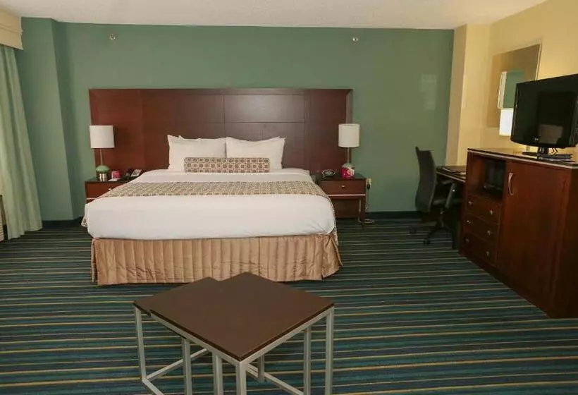 スタンダードルーム, Crowne Plaza Virginia Beach Town Center By Ihg