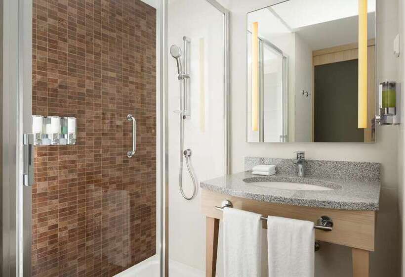 غرفة قياسية, Doubletree By Hilton Huntington