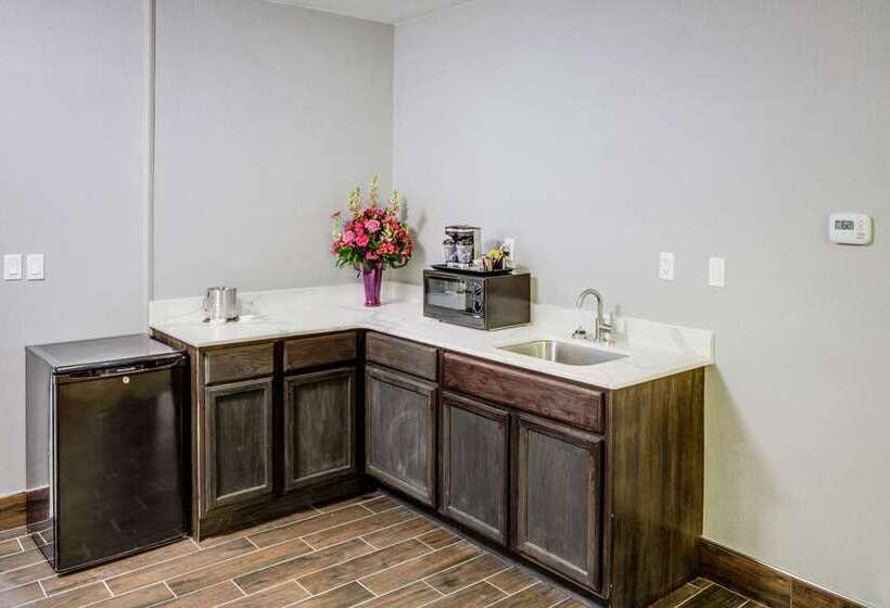 غرفة قياسية, Doubletree By Hilton Huntington