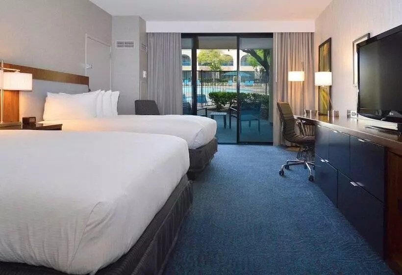 اتاق استاندارد با 2 تخت دوبل, Doubletree By Hilton Newarkfremont