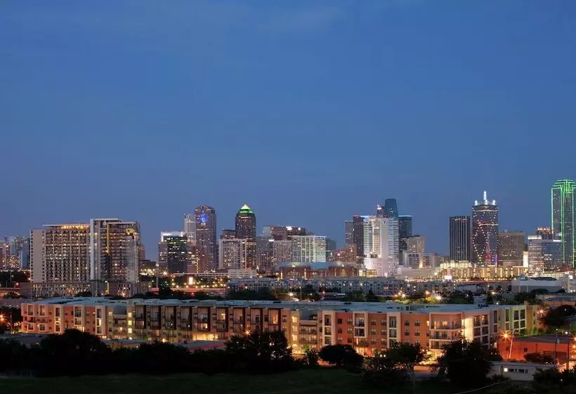 ２ダブルベッドのスタンダードルーム, Doubletree By Hilton Dallas   Market Center