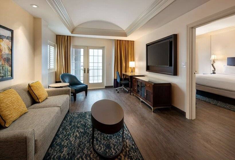 سوئیت پرزیدنت, Embassy Suites By Hilton New Orleans