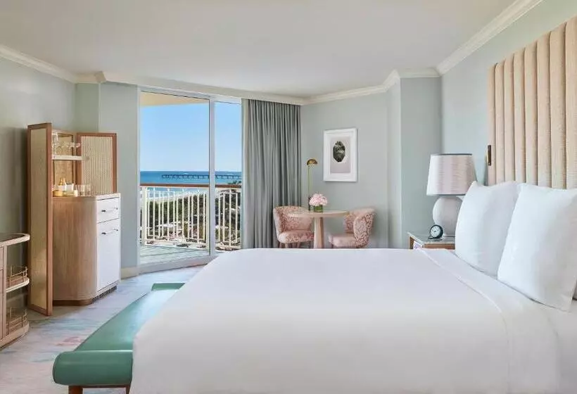 キングサイズベッドのスタンダードルーム, Four Seasons Resort Palm Beach