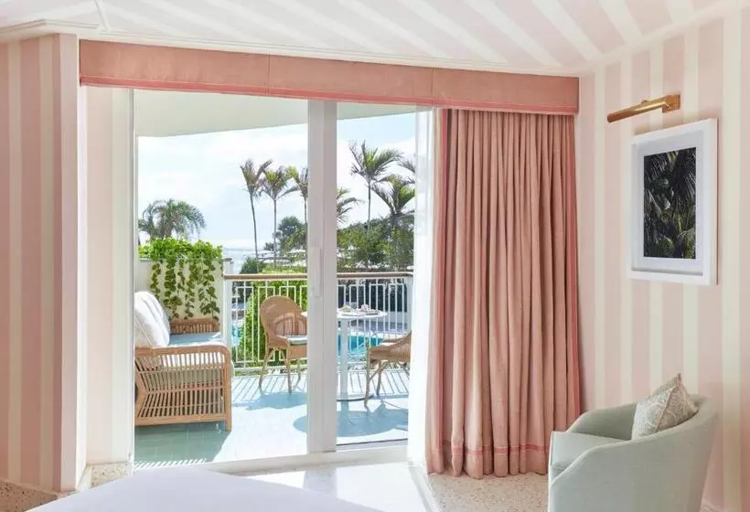 キャビン, Four Seasons Resort Palm Beach