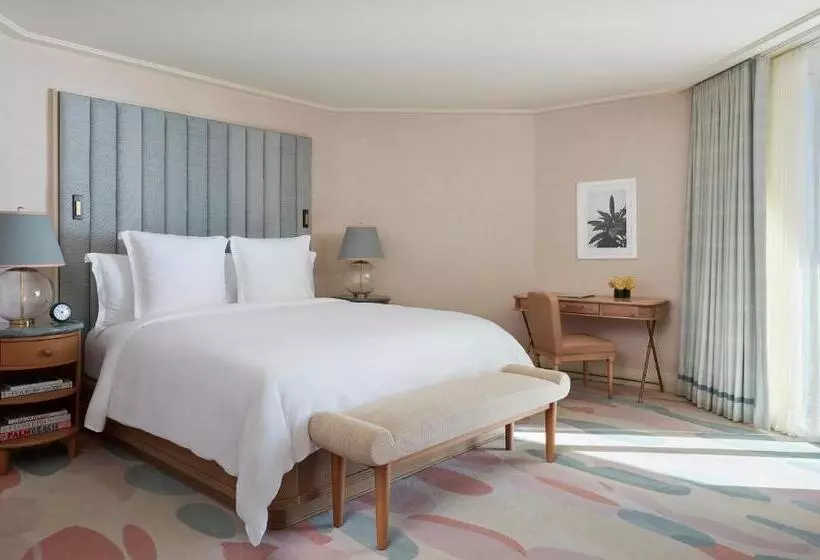 キングサイズベッドのスイートルーム, Four Seasons Resort Palm Beach