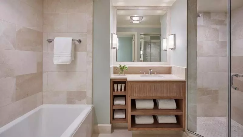 キングサイズベッドのスタンダードルーム, Four Seasons Resort Palm Beach
