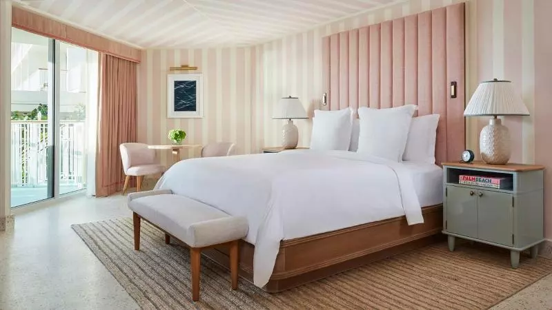キャビン, Four Seasons Resort Palm Beach