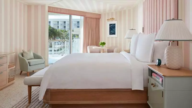 キャビン, Four Seasons Resort Palm Beach