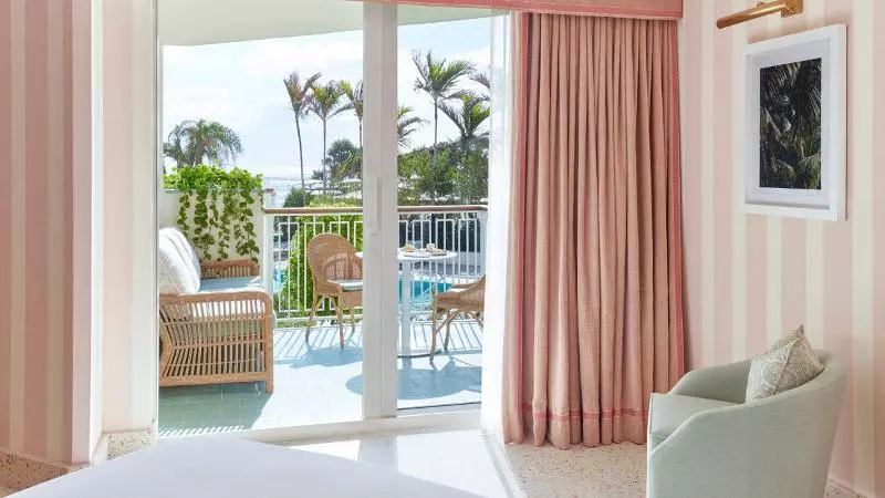 キャビン, Four Seasons Resort Palm Beach