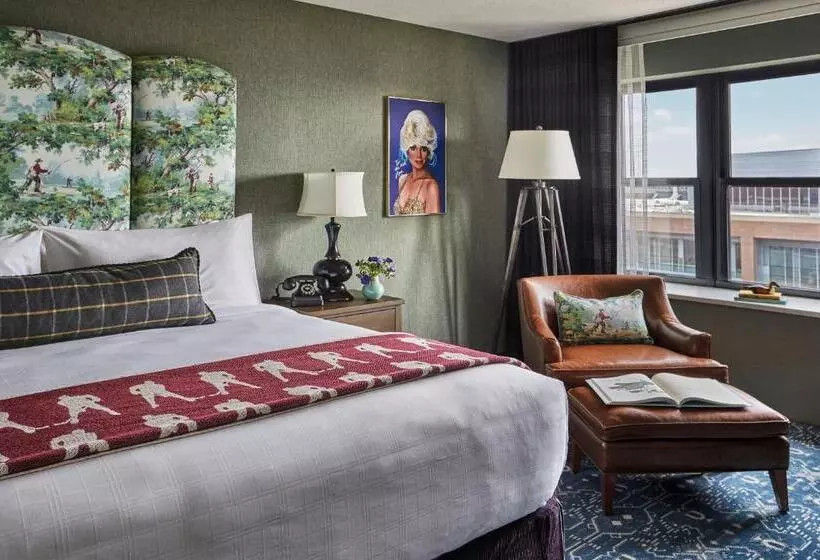 Deluxe-huone King-vuode, Graduate By Hilton Minneapolis