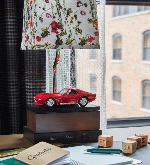 キングサイズベッドのスーペリアルーム, Graduate By Hilton Minneapolis