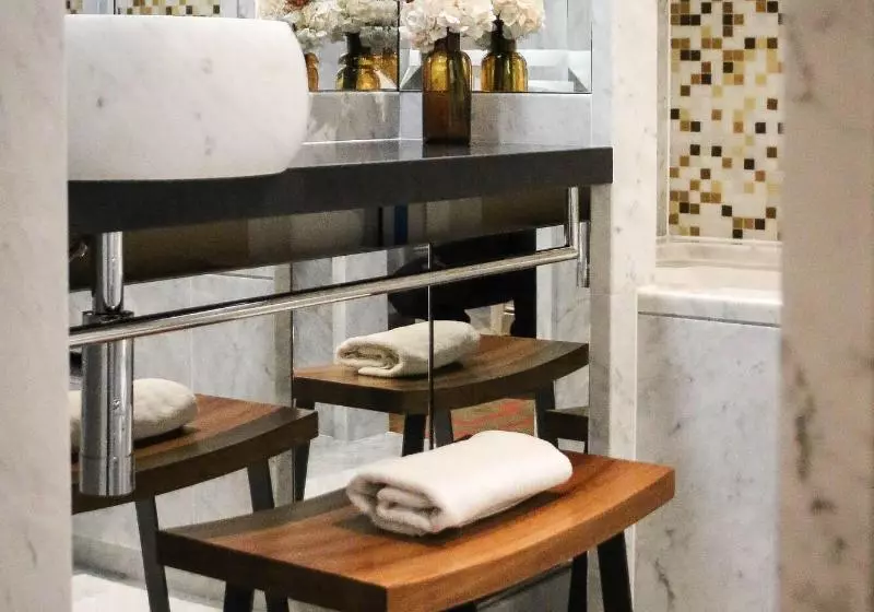 سوئیت با تخت بزرگ, Hampton Inn & Suites San Clemente