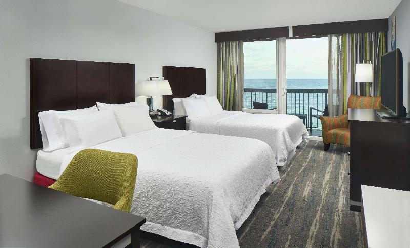 غرفة قياسية مطلّة علي البحر, Hampton Inn Daytona Beach/beachfront