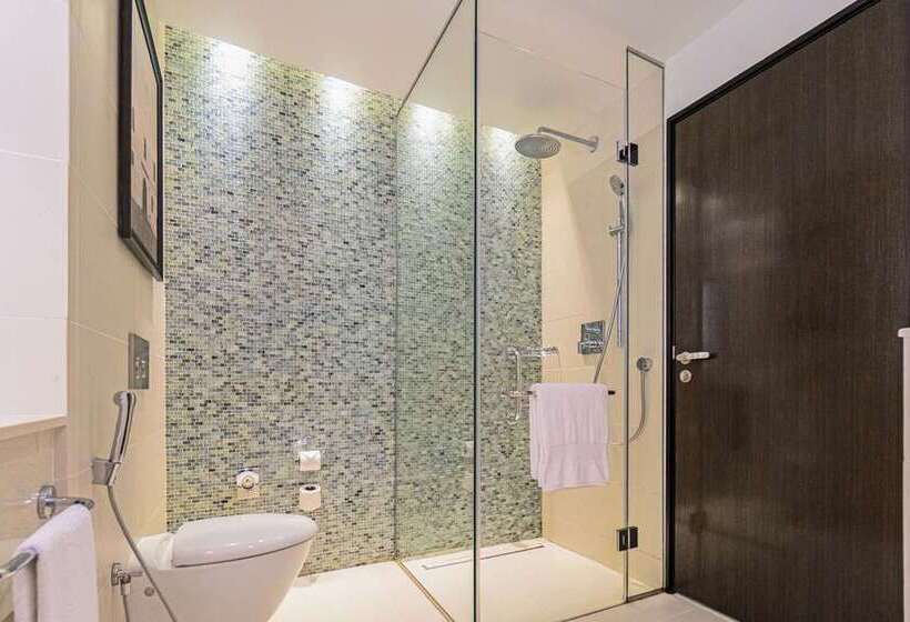 غرفه قياسيه سريرين مزدوجين, Hilton Oakland Airport