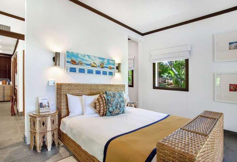 Quarto Standard Cama King, Hilton Oakland Airport