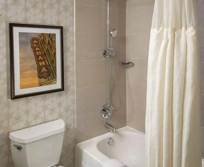 اتاق استاندارد با تخت بزرگ, Hilton Oakland Airport