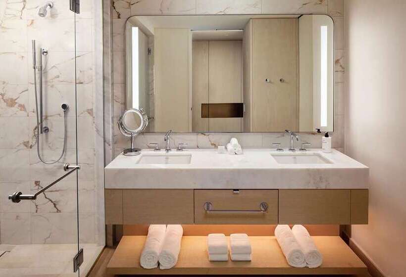 غرفة قياسية سرير كينج, Hilton Oakland Airport