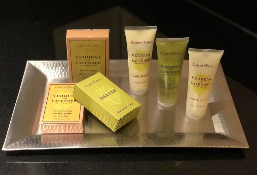 חדר דלוקס מותאם לאנשים עם מוגבלויות, Hilton Waikiki Beach Resort & Spa