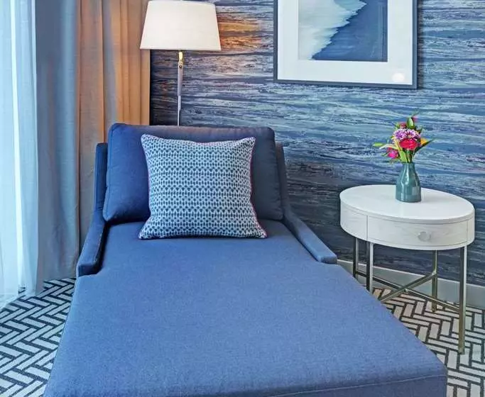 اتاق لوکس با چشمانداز, Hilton Waikiki Beach Resort & Spa