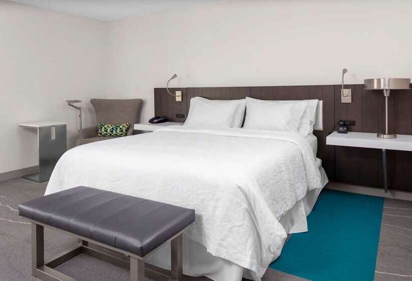 חדר פרמיום, Hilton Waikiki Beach Resort & Spa