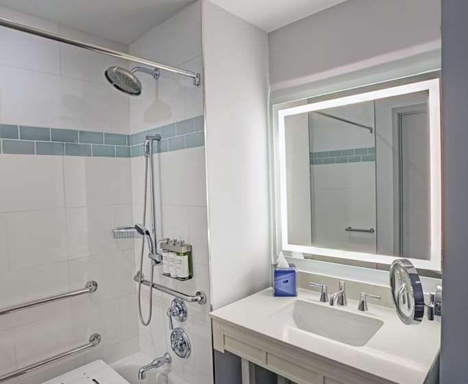 חדר דלוקס עם נוף, Hilton Waikiki Beach Resort & Spa