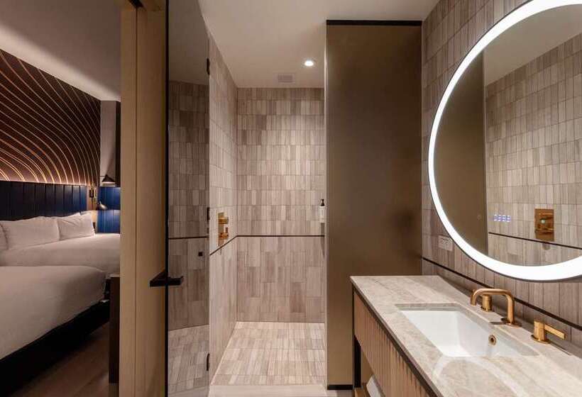 חדר סטנדרט נוף לעיר, Hilton Waikiki Beach Resort & Spa