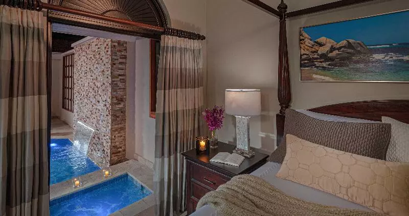 اتاق استاندارد با تخت بزرگ, Holiday Inn Express & Suites Chatsworth, An Ihg