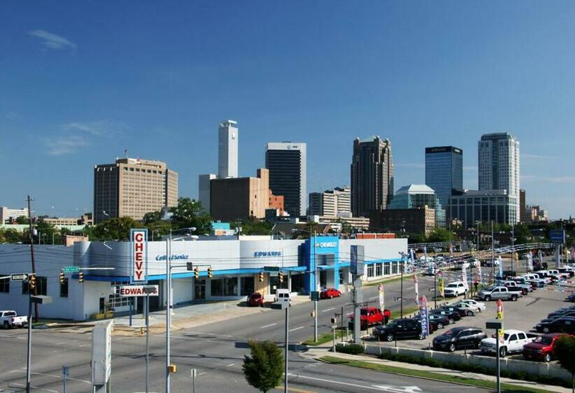 스탠다드 룸 킹사이즈 침대, Kings Inn Civic Center/uab