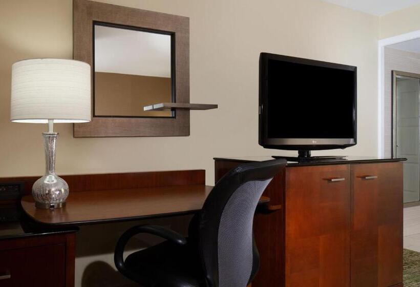 带2个双人床的标准工作室, Marriott Memphis East