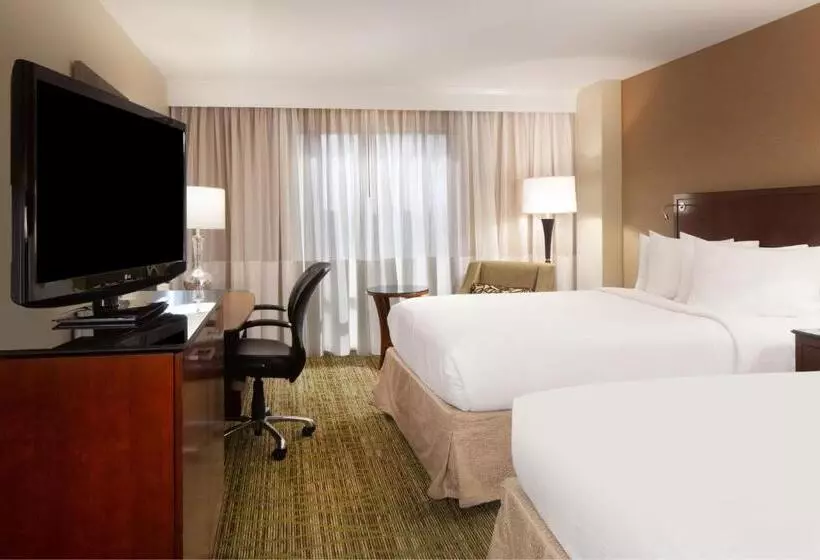 ２ダブルベッドのスタンダードルーム, Marriott Memphis East