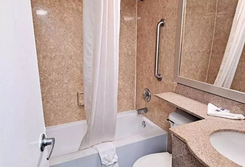 ２ダブルベッドのスタンダードルーム, Motel 6 Catonsville Md Baltimore West