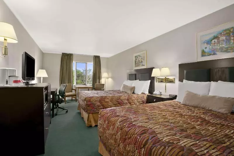 スタンダードルーム, Ramada By Wyndham Washington
