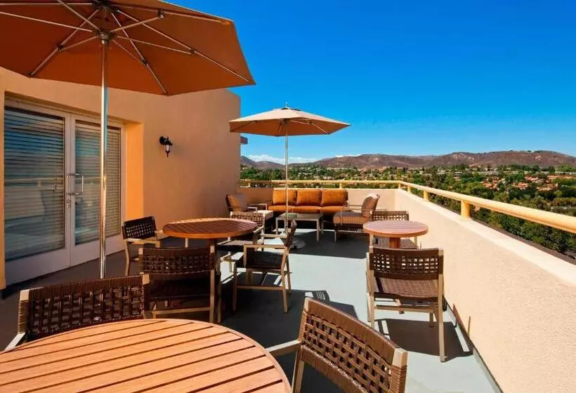 اتاق کلاب, Sheraton Agoura Hills