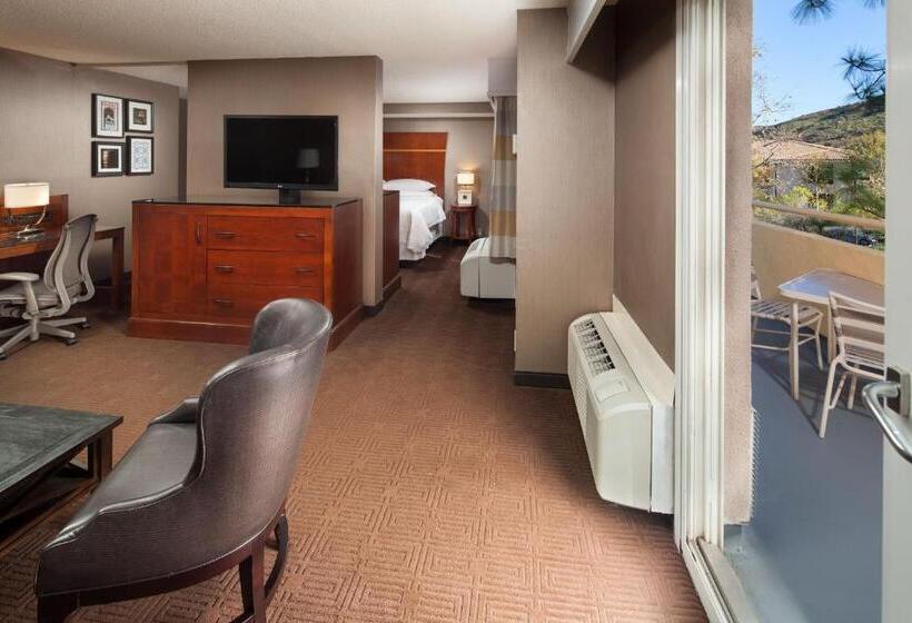 キングサイドベッドのスタンダードワンルーム, Sheraton Agoura Hills