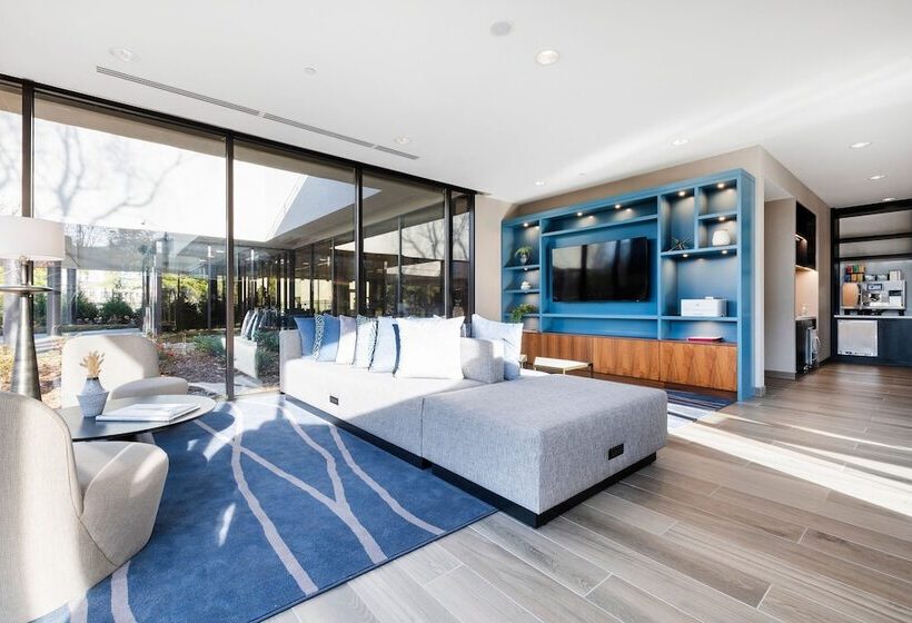 غرفة كلوب, Sheraton Chapel Hill