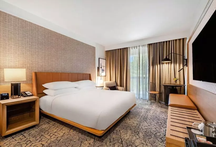 クラブルーム, Sheraton Chapel Hill