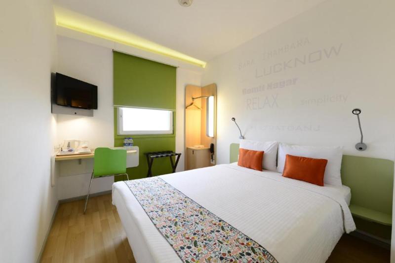 스위트 킹사이즈 침대, Sheraton Indianapolis Hotel At Keystone Crossing