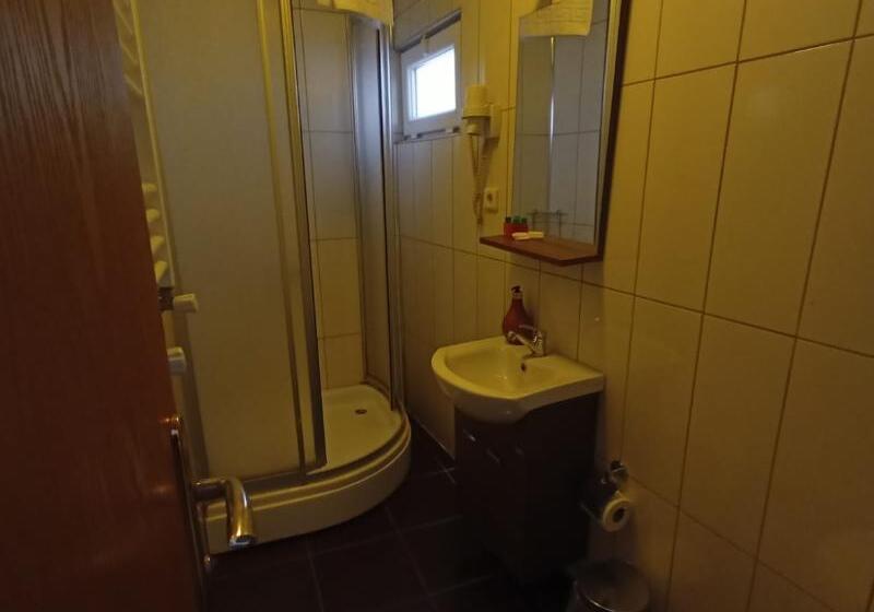 غرفة قياسية سرير كينج, Super 8 By Wyndham Tyler Tx