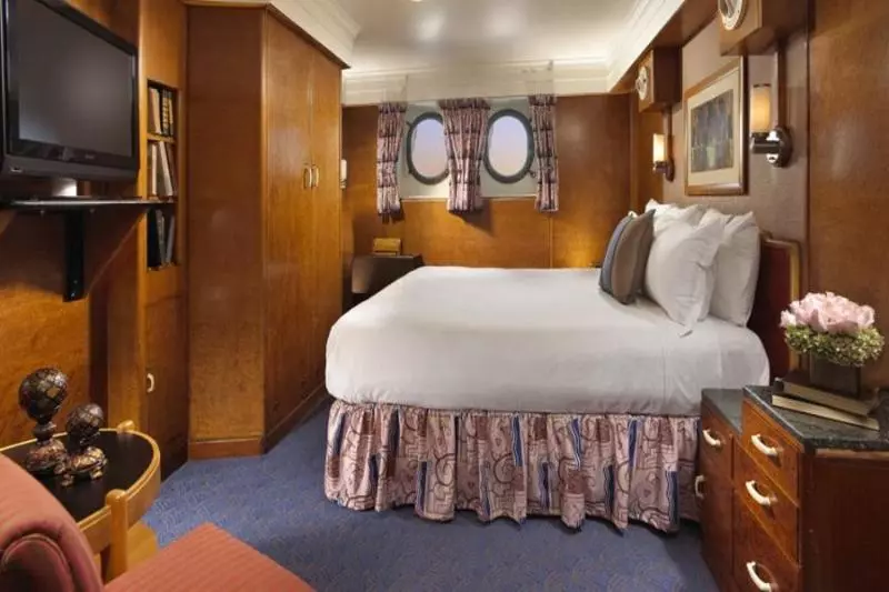 سوییت جونیور, The Queen Mary