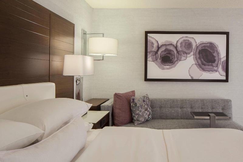 스탠다드 룸 킹사이즈 침대, The Westin Princeton At Forrestal Village