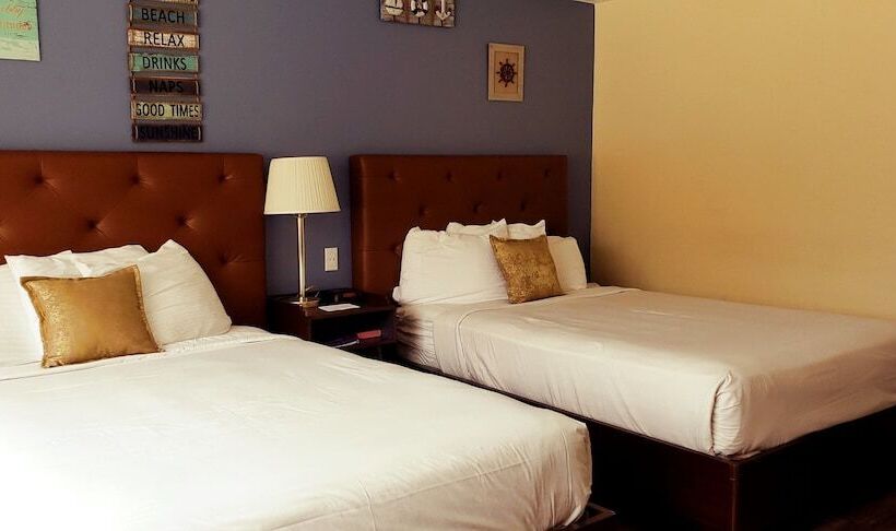 Номер Стандарт 2 Двуспальные Кровати, Pilgrim Sands  On Long Beach