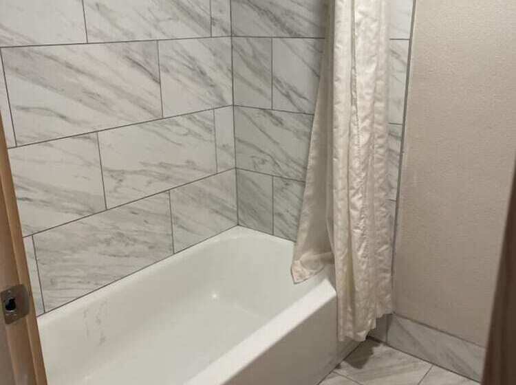 豪华房间, Bear Mount Inn & Suites