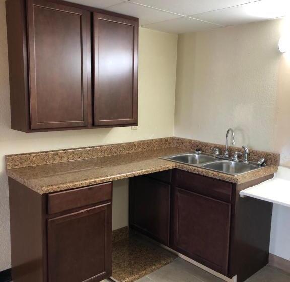 اتاق استاندارد با 2 تخت دوبل, Bear Mount Inn & Suites