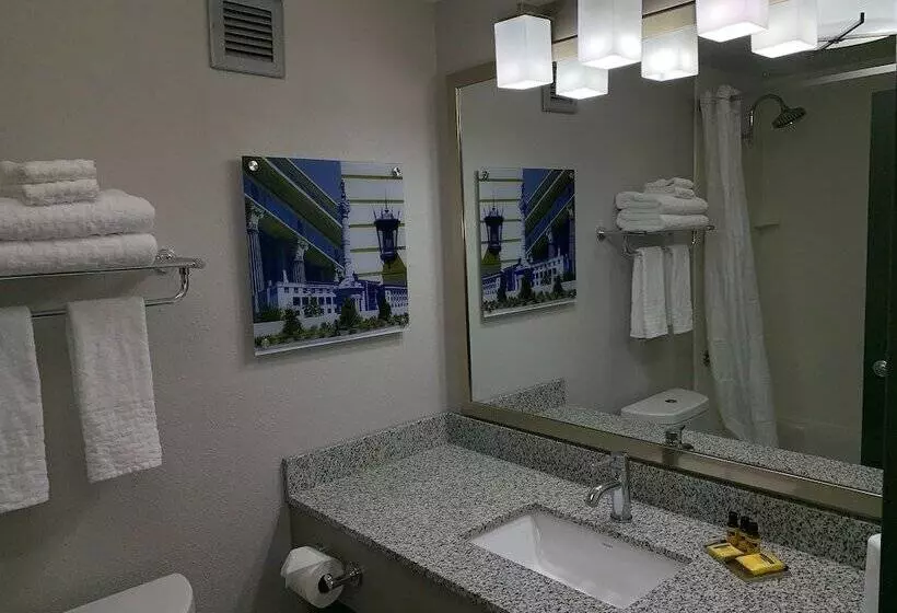 2ダブルベッドのスタンダードルーム, Best Western Plus Clarks Summit Scranton