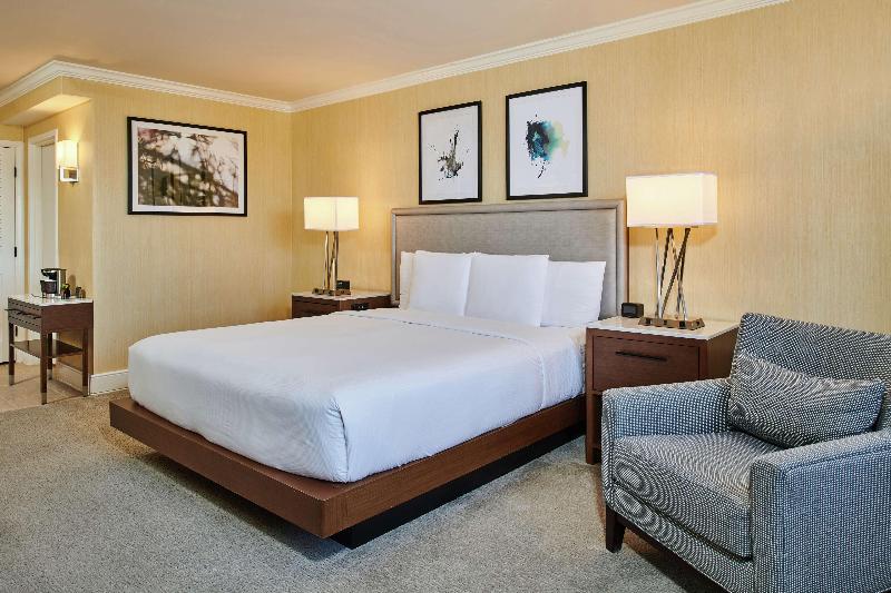 キングサイズベッドのスイートルーム, Doubletree By Hilton Hotel Salt Lake City Airport